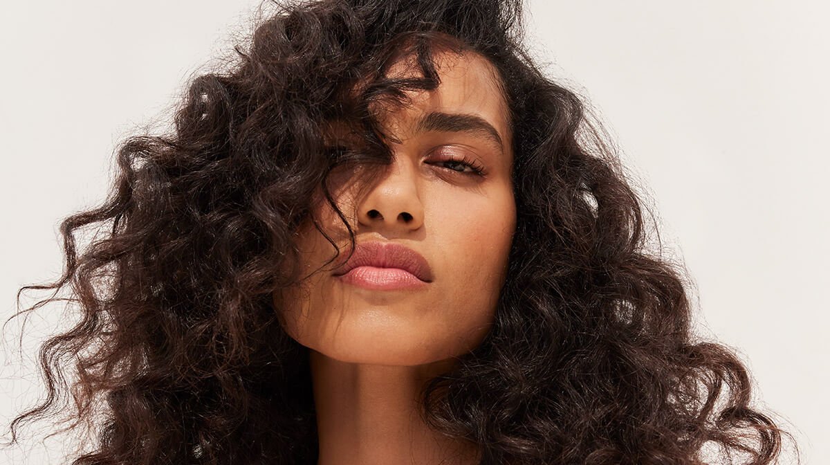 Comment avoir de beaux cheveux ? - NUXE